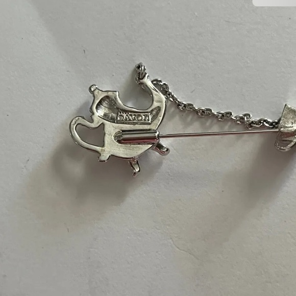 Vintage Avon Signed Teapot Teacup Silver Tone Metal Stick Pin - Picture 4 of 7